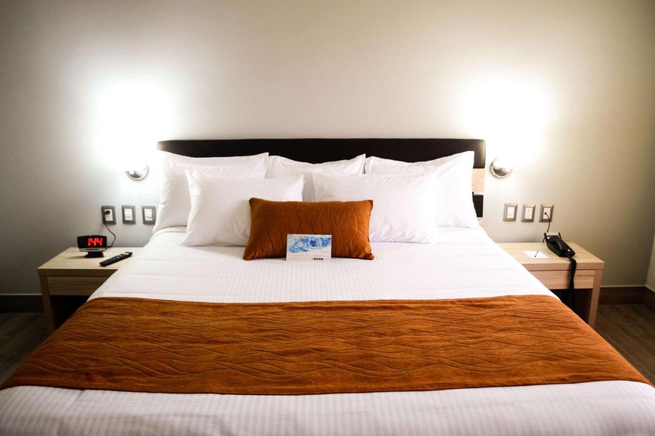 Comfort Inn Irapuato Eksteriør bilde